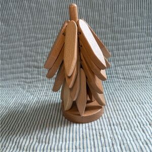 Wooden Leaf coaster tree